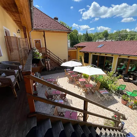 Pod Hradem Guest house Nove Hrady (Ceske Budejovice)