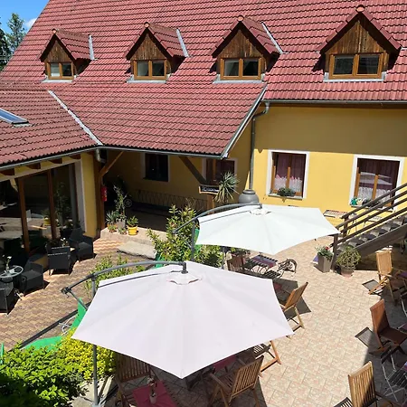 Pod Hradem * Nove Hrady (Ceske Budejovice)